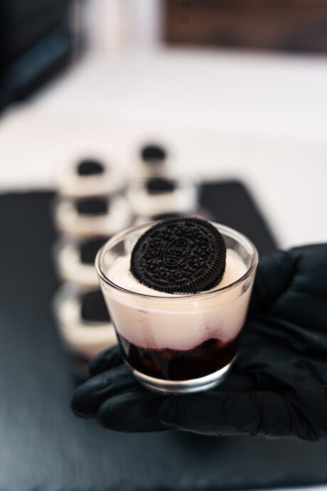 Oreocreme mit Beeren